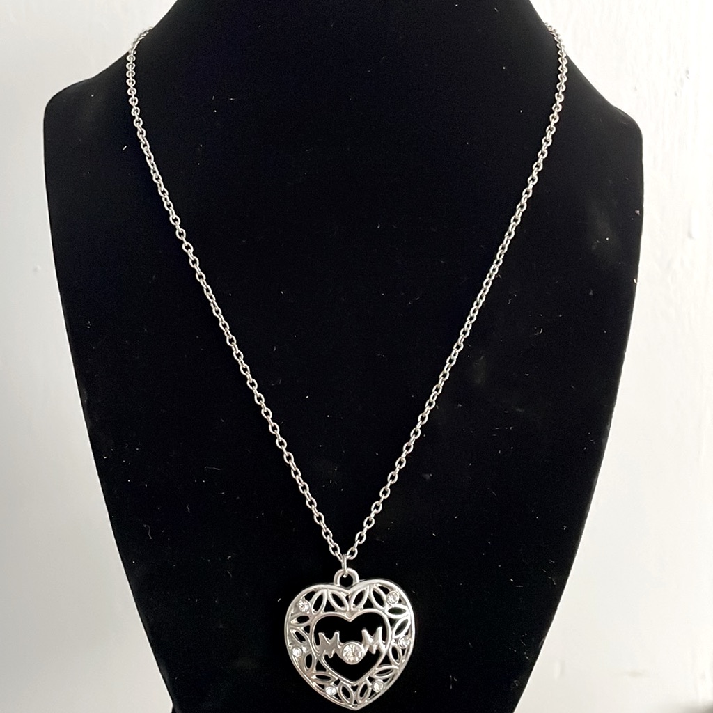 Necklace And Pendant Silver Tone
